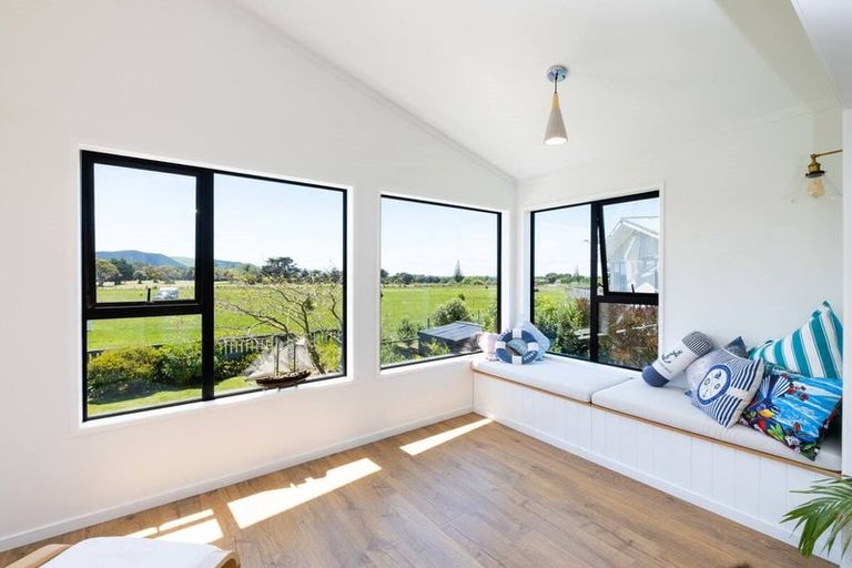 Photo of property in 68 Harper Road, Waimarama, Havelock North, 4294