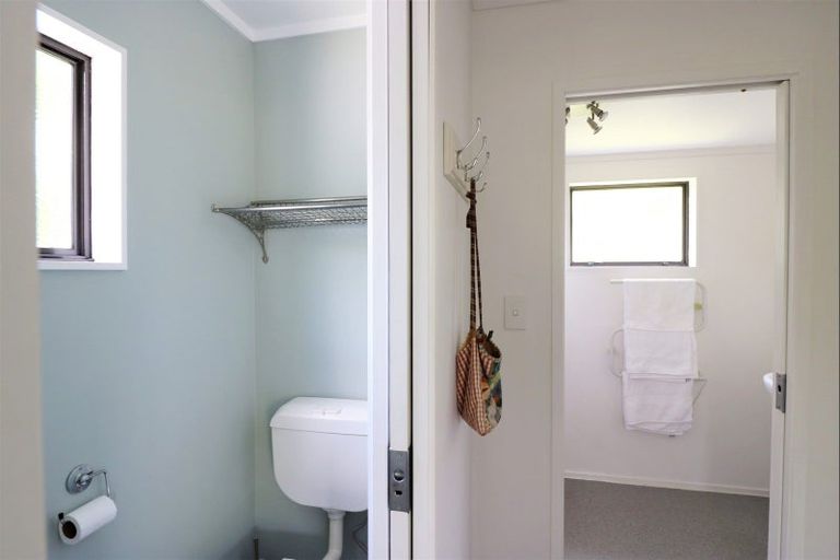 Photo of property in 10 Stingray Crescent, Whiritoa, Whangamata, 3691