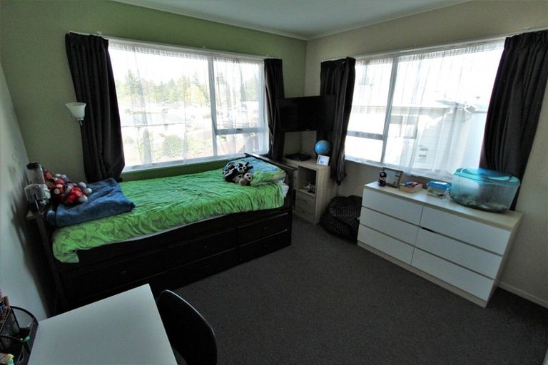 Photo of property in 6 Marlborough Place, Tokoroa, 3420