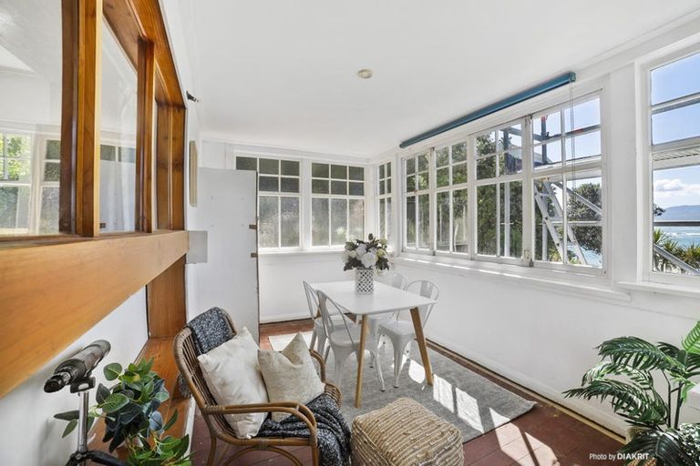 Photo of property in 4 Beach Street, Island Bay, Wellington, 6023