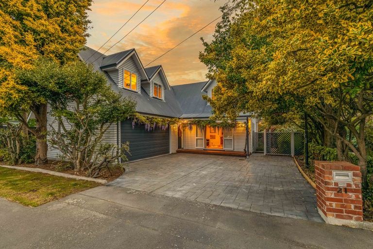 Photo of property in 21 Condell Avenue, Papanui, Christchurch, 8053