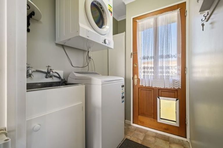 Photo of property in 2/110 Barbour Street, Waltham, Christchurch, 8011