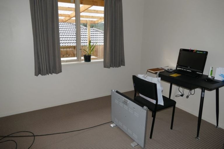 Photo of property in 5 Anna Lane, Glen Eden, Auckland, 0602