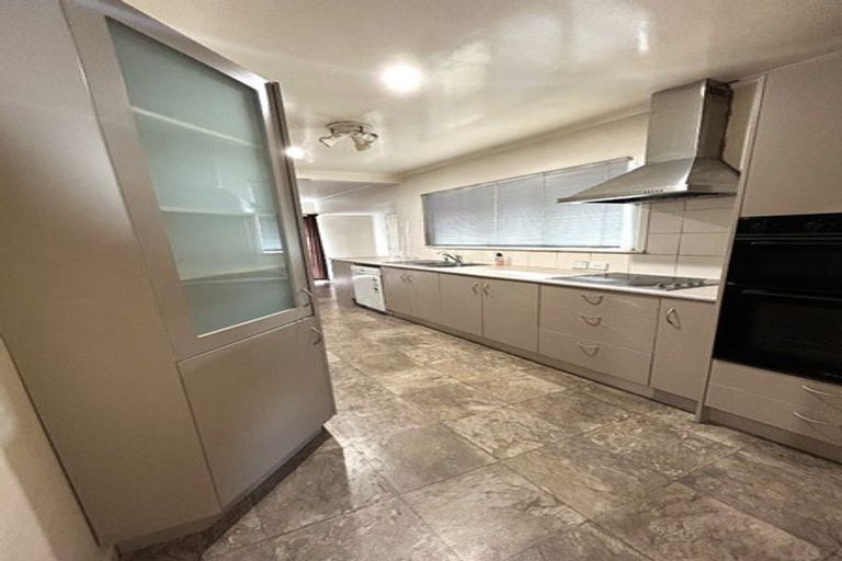 Photo of property in 40 Beaumonts Way, Manurewa, Auckland, 2102