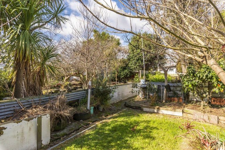 Photo of property in 7 Awatea Avenue, Paraparaumu, 5032