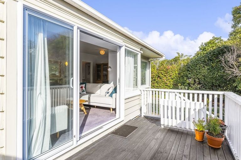 Photo of property in 25 Golf Road, Paraparaumu Beach, Paraparaumu, 5032