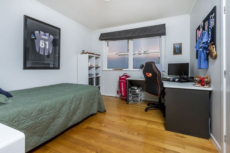 Photo of property in 15 Moore Street, Hillcrest, Auckland, 0627