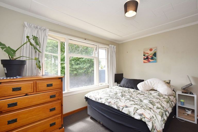 Photo of property in 16 Herriot Street, Richmond, Invercargill, 9810