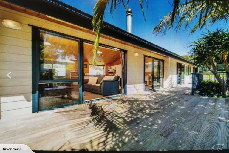 Photo of property in 5 Dunraven Place, Torbay, Auckland, 0630