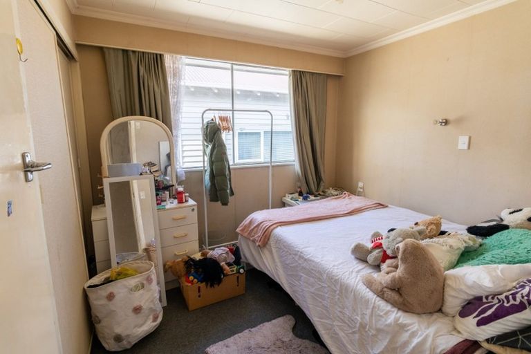 Photo of property in 71 Lowe Street, Avenal, Invercargill, 9810