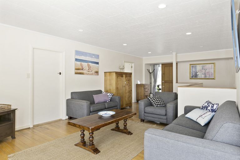 Photo of property in 1119 Papamoa Beach Road, Papamoa Beach, Papamoa, 3118