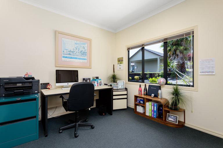 Photo of property in 54 La Colina Place, Bethlehem, Tauranga, 3110