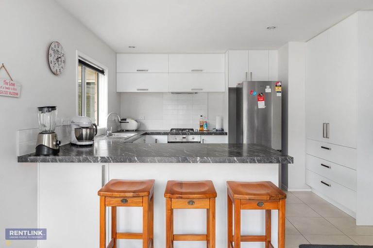 Photo of property in 15a Caldera Close, Pyes Pa, Tauranga, 3112