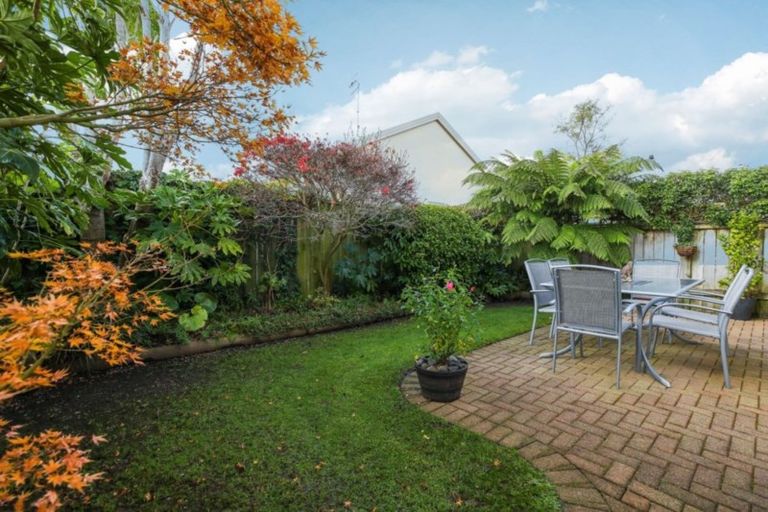 Photo of property in 10 Hastings Place, Hamilton Lake, Hamilton, 3204