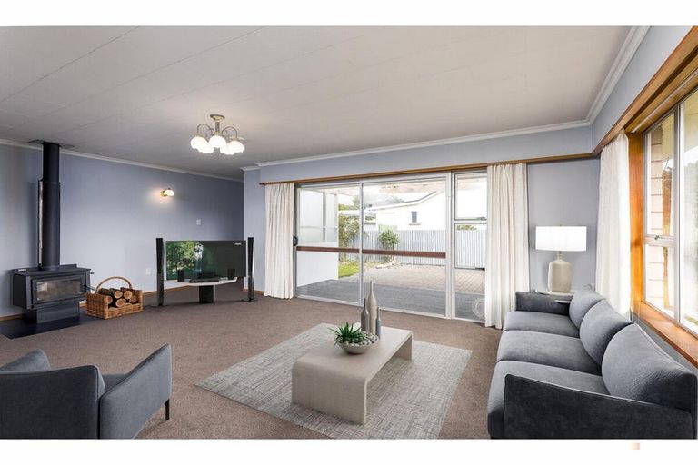 Photo of property in 11 Coronation Street, Waimate, 7924