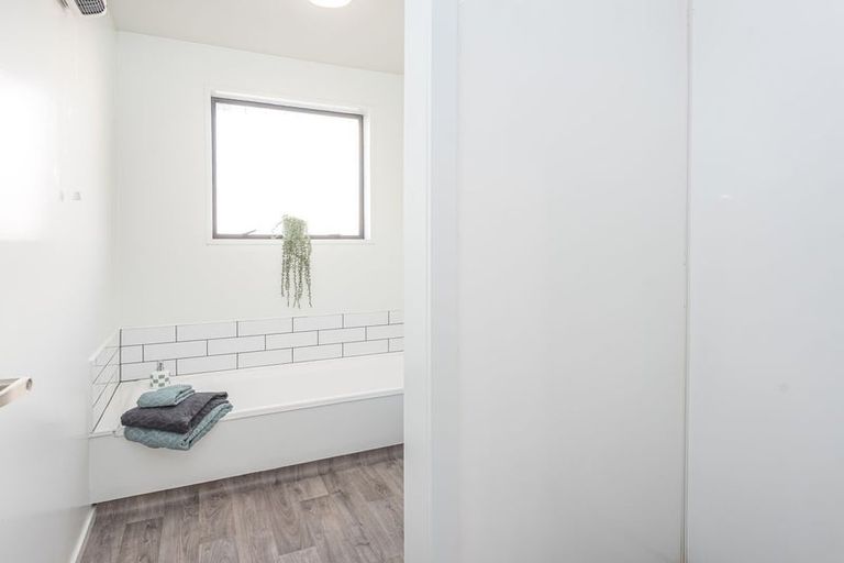 Photo of property in 2/61 Caledonian Road, St Albans, Christchurch, 8014