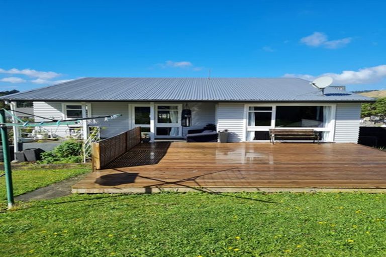 Photo of property in 53 Beaumaris Crescent, Ascot Park, Porirua, 5024