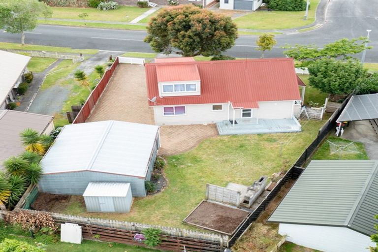 Photo of property in 9 Garland Drive, St Andrews, Hamilton, 3200