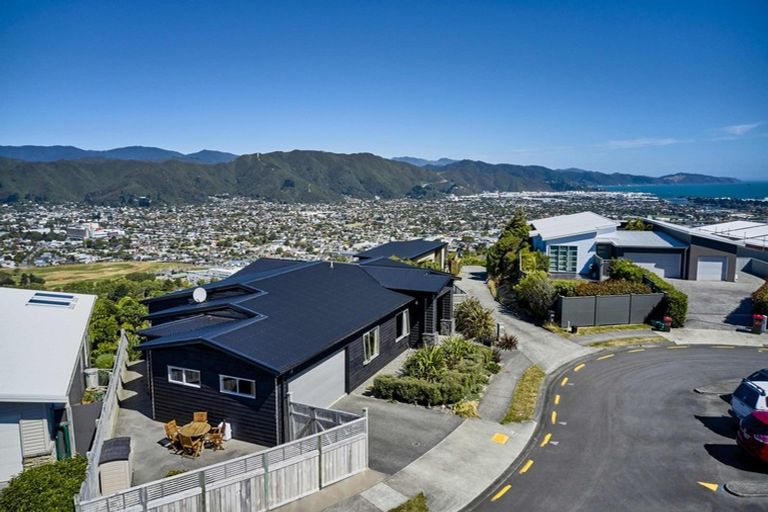 Photo of property in 37 Meadowbank Drive, Belmont, Lower Hutt, 5010