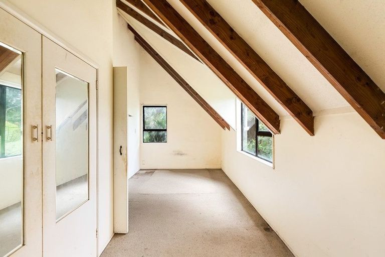 Photo of property in 59 Opanuku Road, Henderson Valley, Auckland, 0612