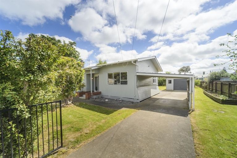 Photo of property in 5 Humphrey Street, Marton, 4710