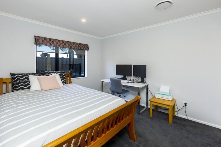 Photo of property in 17 Gilruth Road, Wallaceville, Upper Hutt, 5018