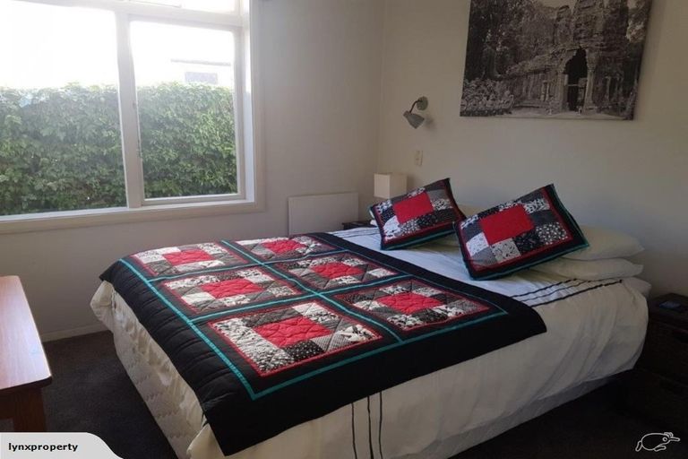 Photo of property in 379 Muritai Road, Eastbourne, Lower Hutt, 5013