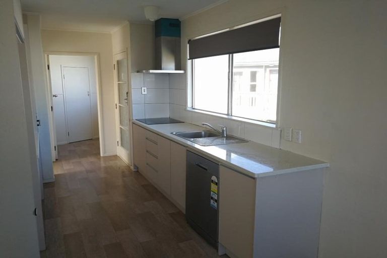 Photo of property in 62 Edgewater Drive, Pakuranga, Auckland, 2010