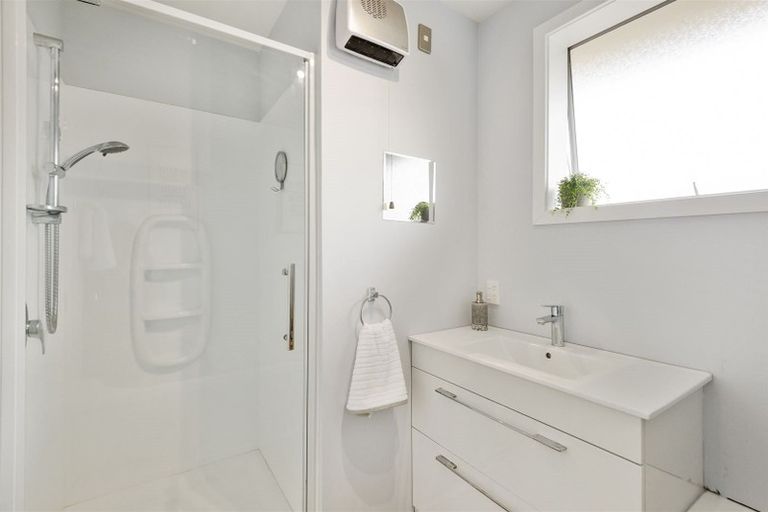 Photo of property in 91 Oakhampton Street, Hornby, Christchurch, 8042