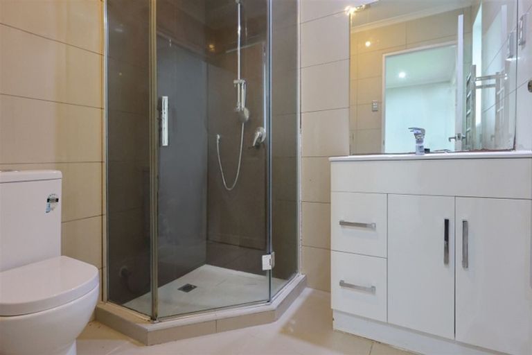 Photo of property in 50b Pinedale Place, Henderson, Auckland, 0610