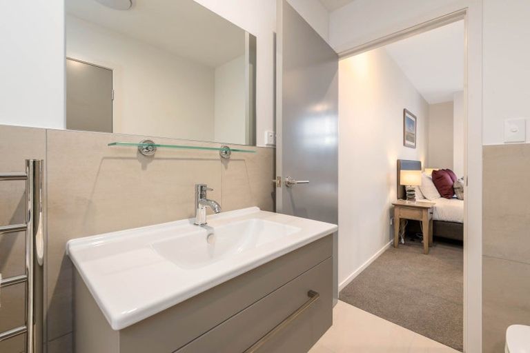 Photo of property in Wyndham Gardens Apartments, 309/30 Red Oaks Drive, Frankton, Queenstown, 9300