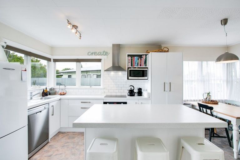 Photo of property in 26 Bristol Street, Tamatea, Napier, 4112