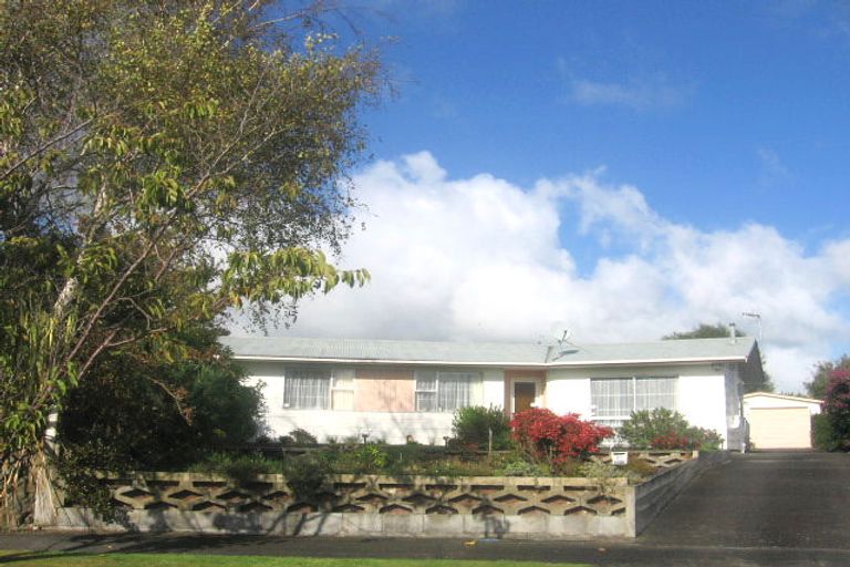 Photo of property in 20 Kimberley Grove, Westbrook, Palmerston North, 4412