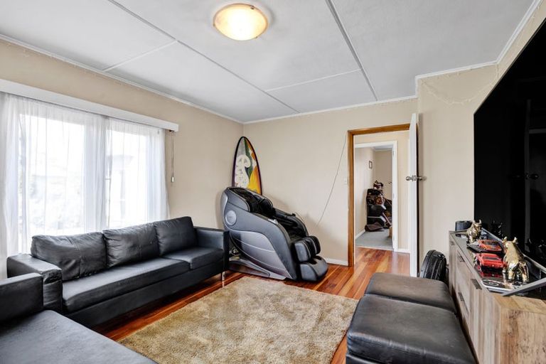 Photo of property in 8 Pacey Avenue, Hawera, 4610