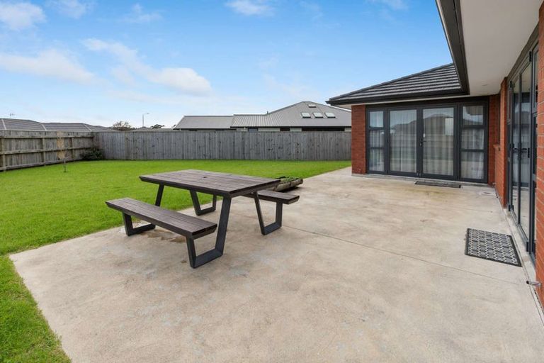 Photo of property in 28 Magnolia Crescent, Tawhero, Whanganui, 4501