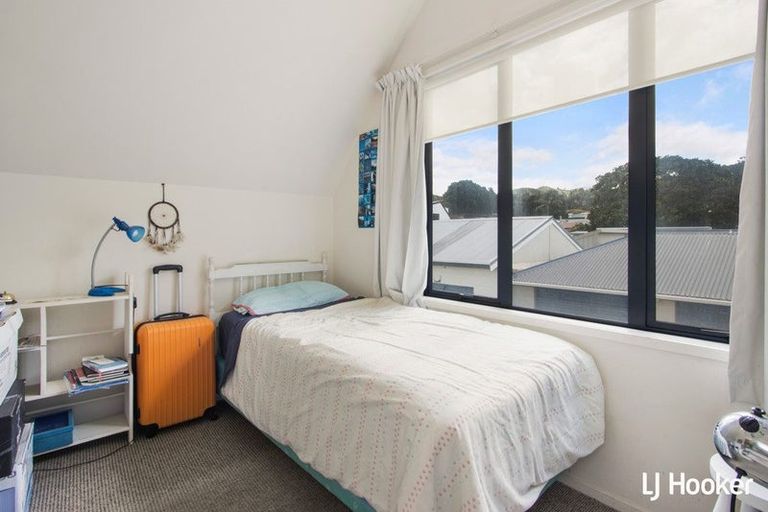 Photo of property in 19 Beach Road, Waihi Beach, 3611