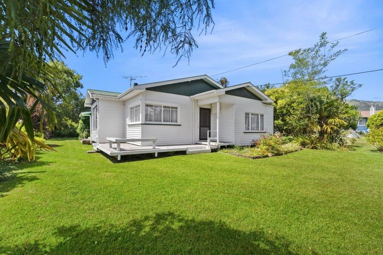 Photo of property in 17 Central Takaka Road, Takaka, 7183