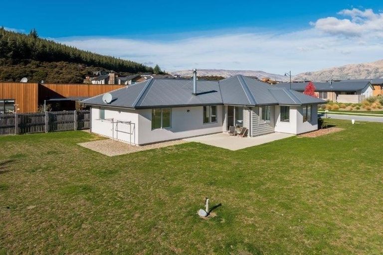 Photo of property in 109 Infinity Drive, Wanaka, 9305