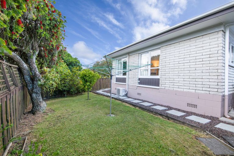 Photo of property in 2/142 Halsey Drive, Lynfield, Auckland, 1042