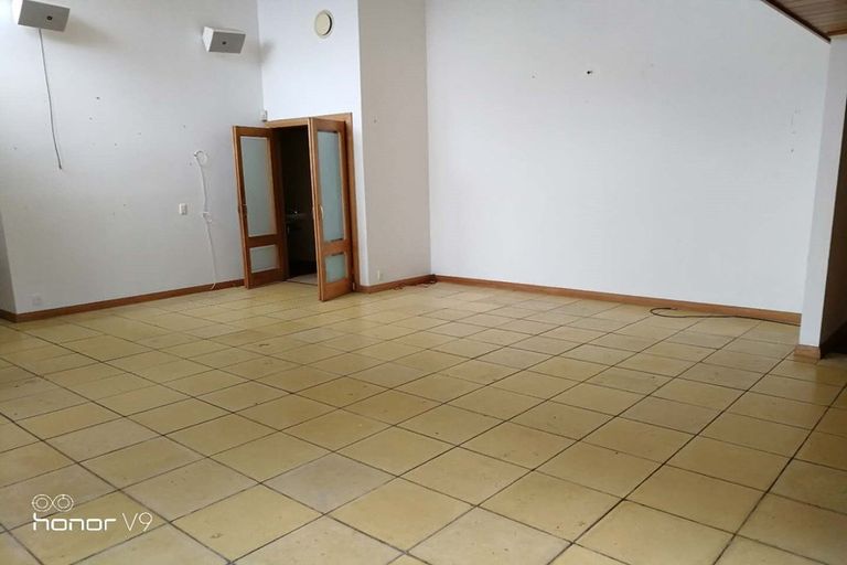 Photo of property in 15 Mamari Road, Whenuapai, Auckland, 0618