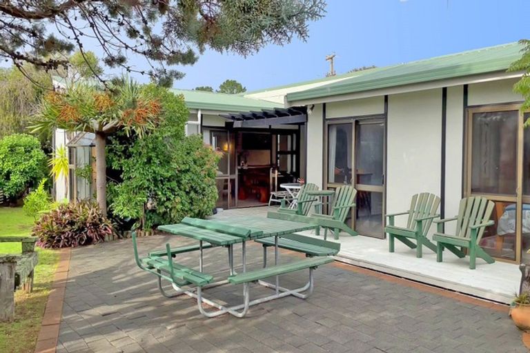 Photo of property in 202 Achilles Avenue, Whangamata, 3620