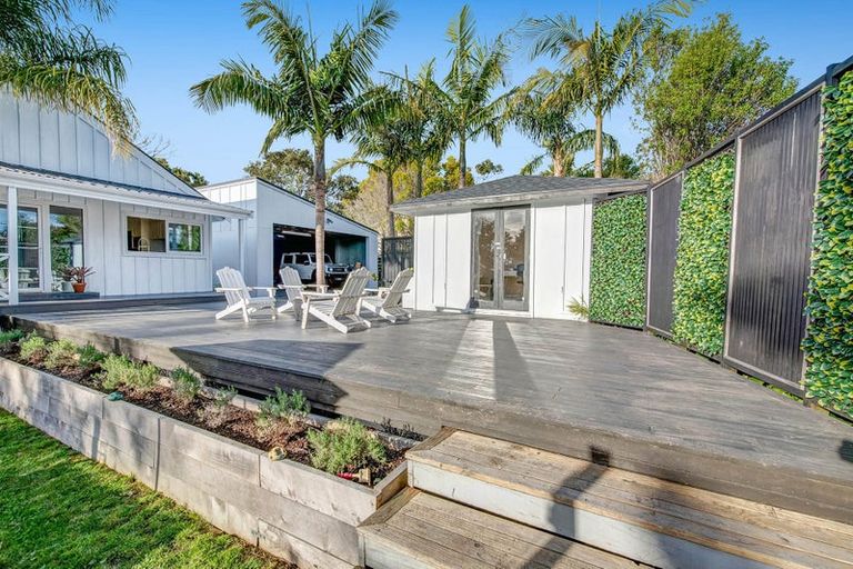 Photo of property in 61 Brian Crescent, Stanmore Bay, Whangaparaoa, 0932