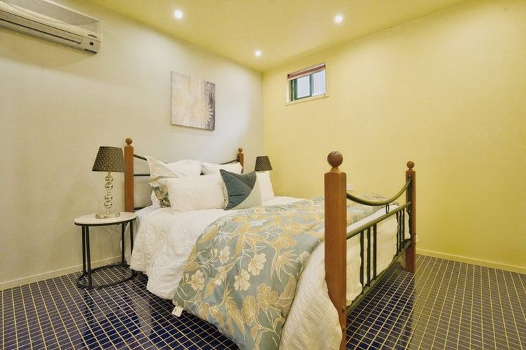 Photo of property in 5 Roseneath Place, Birkdale, Auckland, 0626