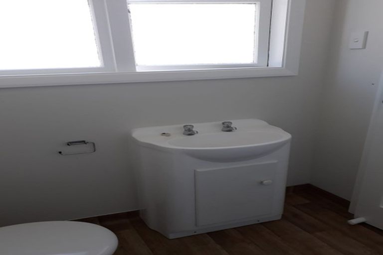 Photo of property in 27 Tika Street, Riccarton, Christchurch, 8041