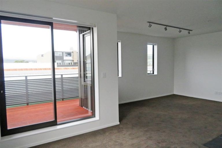 Photo of property in The Firemans Apartments, 104/321 Jackson Street, Petone, Lower Hutt, 5012