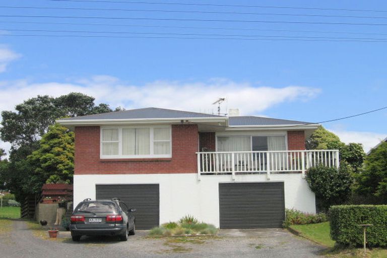 Photo of property in 128 Seaforth Road, Waihi Beach, 3611