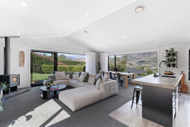 Photo of property in 1 Batsford Lane, Lower Shotover, Queenstown, 9371