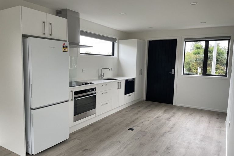 Photo of property in 1/63 Taikata Road, Te Atatu Peninsula, Auckland, 0610