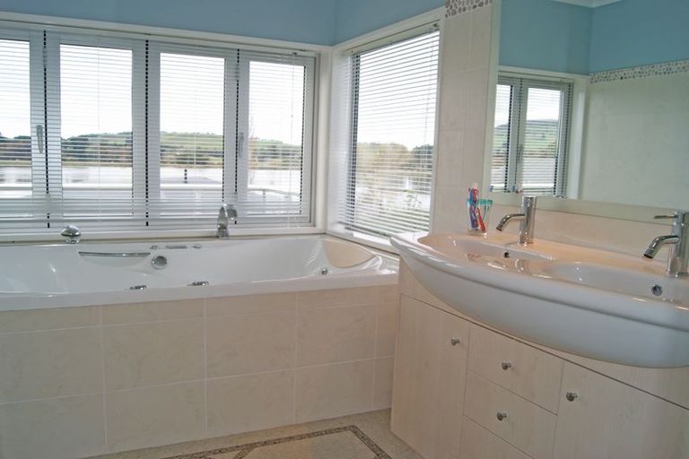 Photo of property in 16 Brown Street, Waikouaiti, 9510