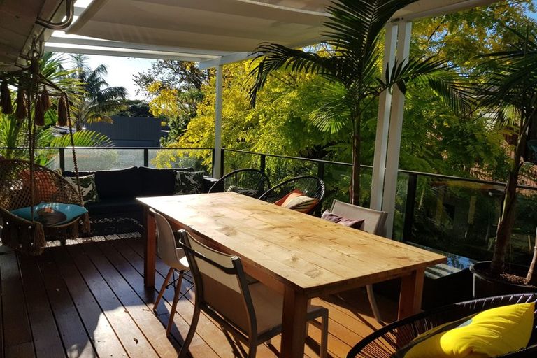 Photo of property in 56 The Circle, Manly, Whangaparaoa, 0930